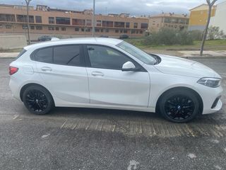 BMW F40 SERIE 1 -118D - AUOTO 8 VELO AÑO 2021