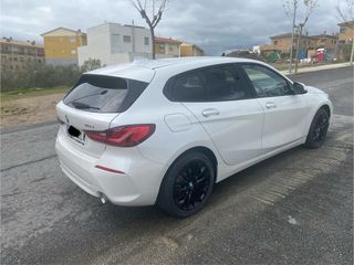 BMW F40 SERIE 1 -118D - AUOTO 8 VELO AÑO 2021