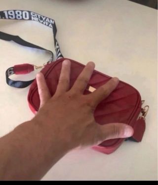 Bolso bandolera rojo kuchen