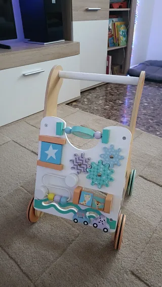 Correpasillos bebé madera