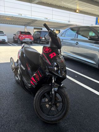 Yamaha Jog RR Negra