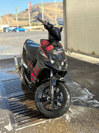 Yamaha Jog RR Negra