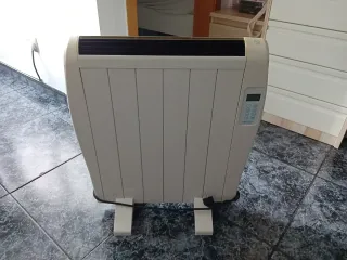 Radiador eléctrico con pantalla LCD y con mando