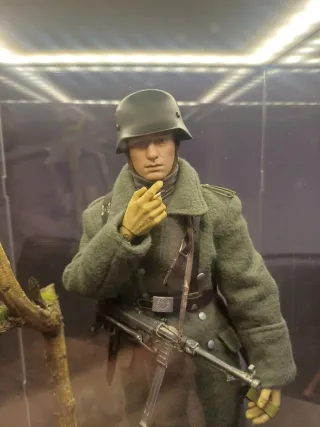 Action Figure Soldato WW2 con Cane