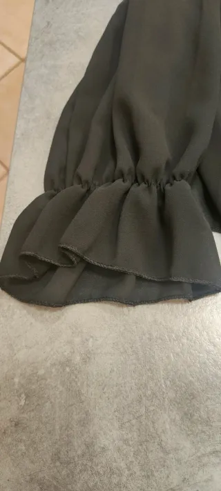 Camicia  nera plissettata taglia unica