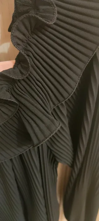 Camicia  nera plissettata taglia unica