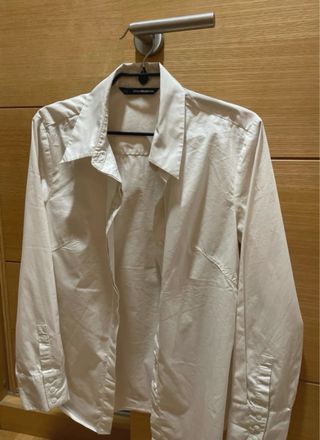 Camisa blanca elegante