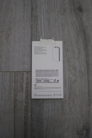 Cover iPhone 16 Pro in Silicone Nuova 8