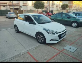 Hyundai i20 año 2018 pocos kilómetros