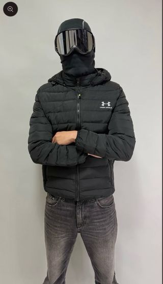 Abrigo acolchado Under Armour negro