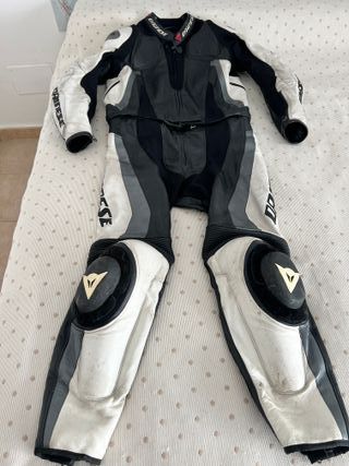 Mono Dainese cuero 2 piezas Talla 54
