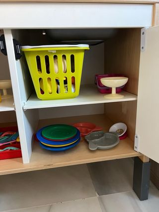 Cocinita de juguete de madera