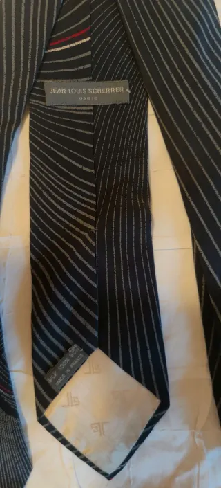 Corbata Jean Luis Scherrer Negra Rayas Multicolor.