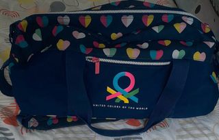 Bolsa deporte niña Bennetton corazones