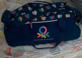 Bolsa deporte niña Bennetton corazones
