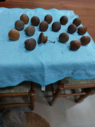 Tiradores de madera para armario