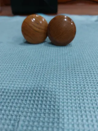 Tiradores de madera para armario