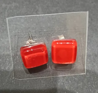 Pendientes de piedras variadas