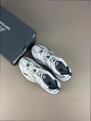 New Balance 530 Blanco Plata Marino