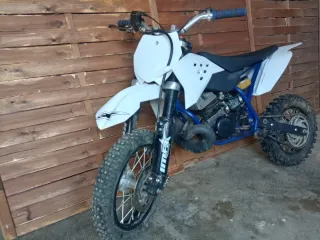 Moto de cross infantil