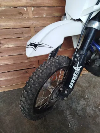 Moto de cross infantil