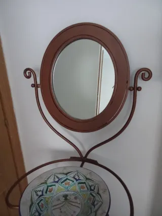 Palanganero antiguo de metal y cerámica