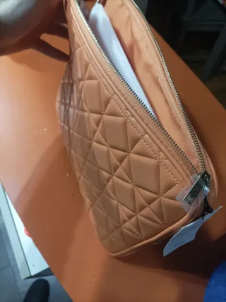 Funda portátil Mango acolchada, 13", sin estrenar