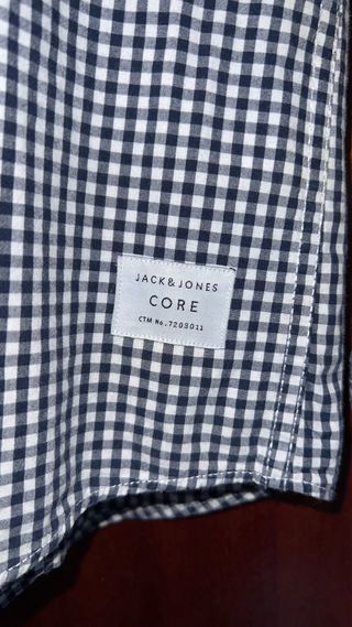 Camisa de cuadros azul y negro