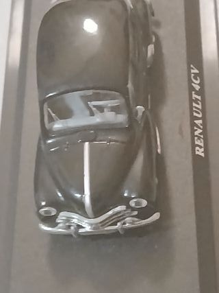 Modellino Renault 4CV nero