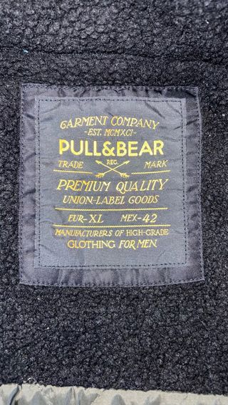 Abrigo Negro Capucha Talla XL