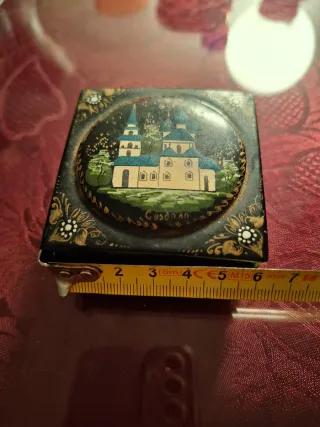 Caja lacada rusa vintage pintada a mano