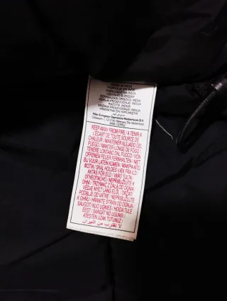 Chaqueta Nike Vintage Negra con Rayas Blancas