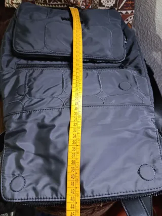 Mochila Desigual negra tela impermeable