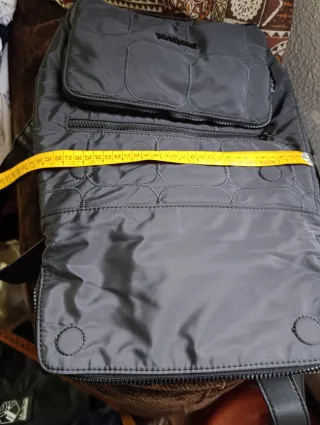 Mochila Desigual negra tela impermeable