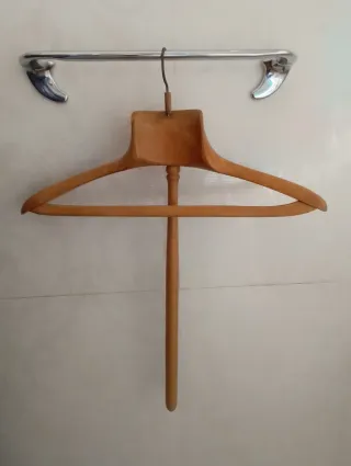 Specchiera in legno marrone