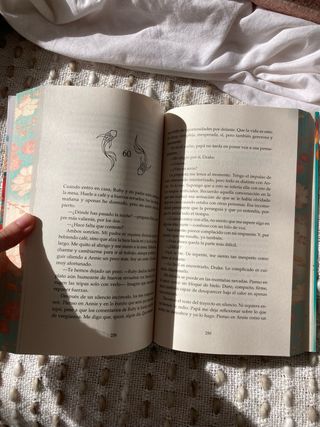 FIRMADO Cuando despierten las flores Andrea Longar