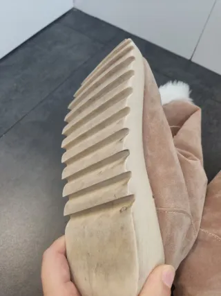 Botas Beige con Forro Blanco