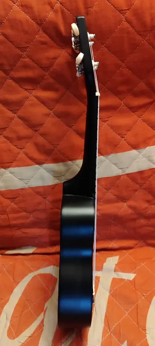 Ukelele Negro satinado