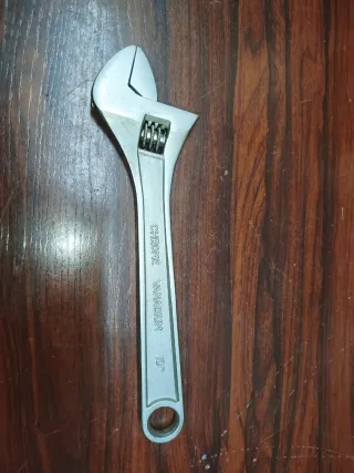 Llave inglesa ajustable 10" Profesional cromo vana