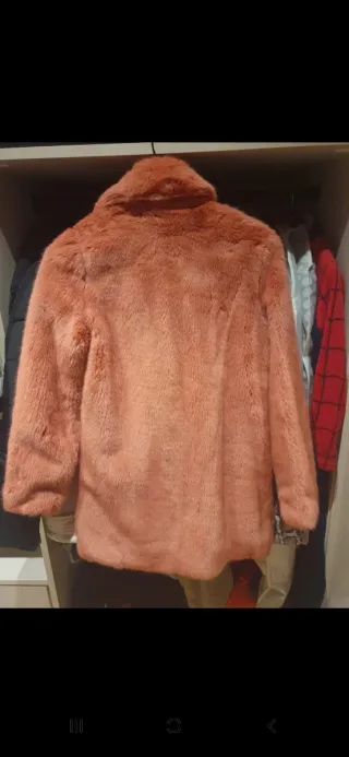Abrigo peludo naranja Only