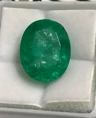 Smeraldo Ovale CT 10,34 Certificato GIL