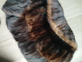 Bolero de pelo marrón