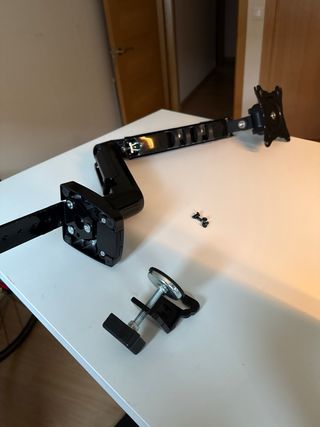 Brazo Soporte de Monitor 360° hasta 10Kg