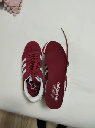 Zapatillas Adidas Gazelle Rojas Talla 39 1/3