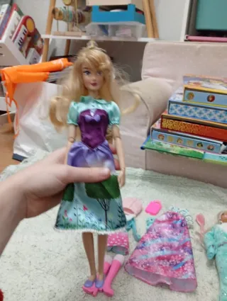 Muñeca Cenicienta Disney Princess con 2 vestidos