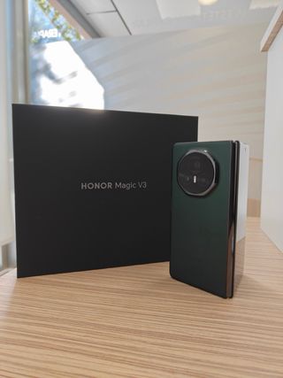Honor Magic V3