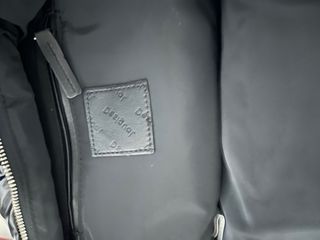 Mochila Desigual acolchada negra