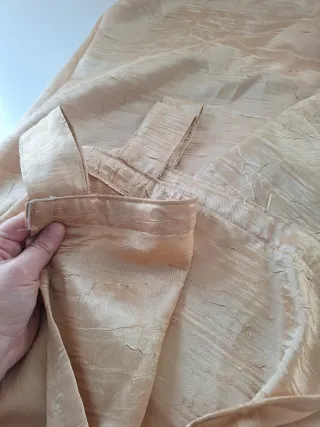 Tenda color oro effetto stropicciato