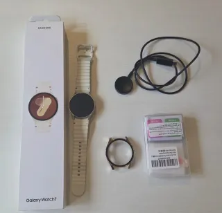 Samsung Galaxy Watch 7 - Dorado/Blanco
