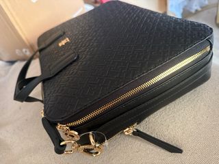 Tommy Hilfiger Cartera Documentos Negra